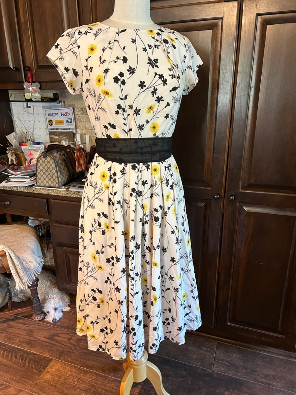 Eshakti Sz 8 Midi Daisy Motif Cap Sleeve Dress Ivory Black Yellow
